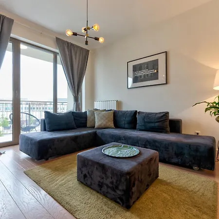 Zigzag Waterfront Aqua Daire