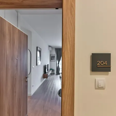 Zigzag Waterfront Aqua Daire