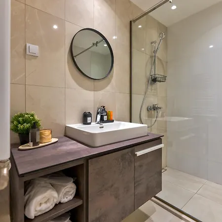 Zigzag Waterfront Aqua * Belgrad