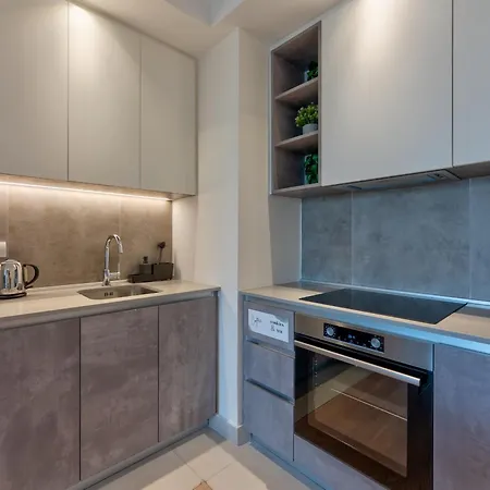 Zigzag Waterfront Aqua