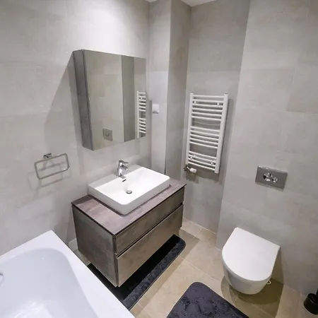 Zigzag Waterfront Aqua Belgrad