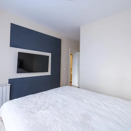 Zigzag Waterfront Aqua Apartman Belgrád